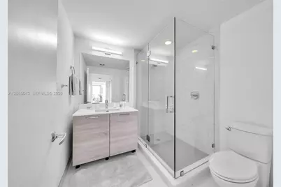 16385 Biscayne Blvd #2707, North Miami Beach, FL 33160 - Photo 28