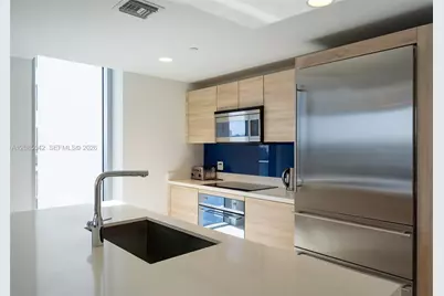 16385 Biscayne Blvd #2707, North Miami Beach, FL 33160 - Photo 14
