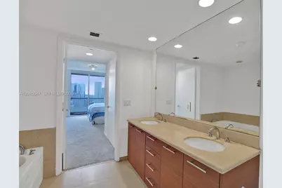 50 Biscayne Blvd #2801, Miami, FL 33132 - Photo 16