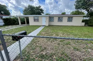1685 NW 131st St, Miami, FL 33167 - Photo 14
