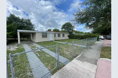 1685 NW 131 St, Miami, FL 33167 - Photo 10