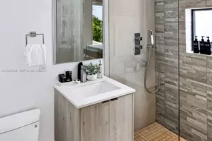 2817 NE 35th St, Fort Lauderdale, FL 33306 - Photo 54