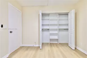 909 Twin Lakes Dr, Coral Springs, FL 33071 - Photo 14