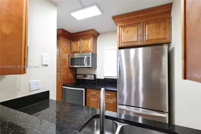 909 Twin Lakes Dr #3-F, Coral Springs, FL 33071 - Photo 2