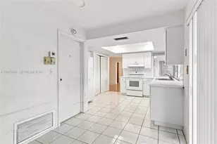 7470 NW 21st Ct, Sunrise, FL 33313 - Photo 8
