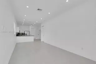 18316 SW 102nd Pl, Miami, FL 33157 - Photo 4