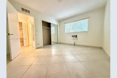 22 SE 3rd Ter #7, Dania Beach, FL 33004 - Photo 10
