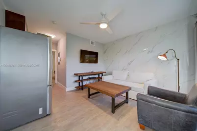 1568 Pennsylvania #325, Miami Beach, FL 33139 - Photo 10