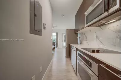 1568 Pennsylvania #325, Miami Beach, FL 33139 - Photo 6