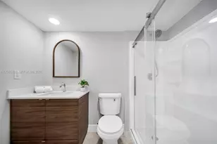 90 Edgewater Dr, Coral Gables, FL 33133 - Photo 6