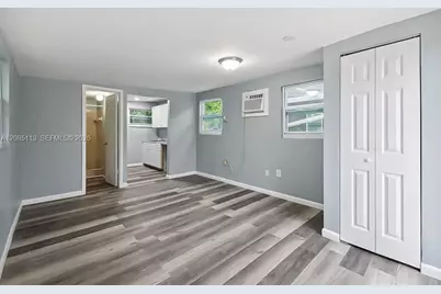 890 NW 65th Ave, Plantation, FL 33317 - Photo 4