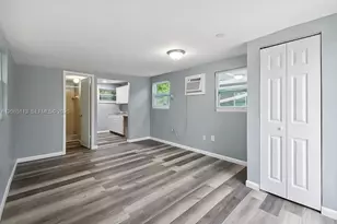 890 NW 65th Ave, Plantation, FL 33317 - Photo 4
