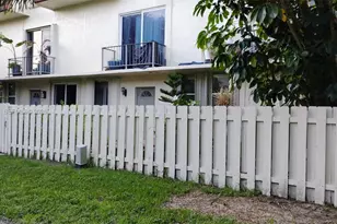 1655 NE 115th St, Miami, FL 33181 - Photo 4