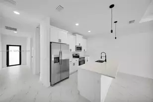 4746 27th St SW, Lehigh Acres, FL 33973 - Photo 4