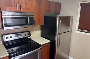 10521 Mahogany Key Circle, Miami, FL 33196 - Photo 4