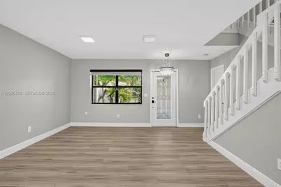 15131 SW 94th Ter, Miami, FL 33196 - Photo 4