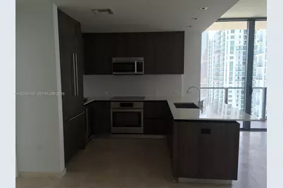 68 SE 6th St #2202, Miami, FL 33131 - Photo 6