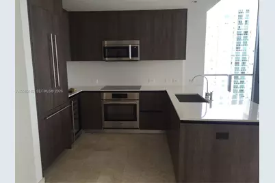 68 SE 6th St #2202, Miami, FL 33131 - Photo 2