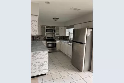 362 Park Lane Dr, North Fort Myers, FL 33917 - Photo 4