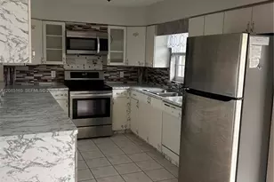 362 Park Ln Dr, North Fort Myers, FL 33917 - Photo 4