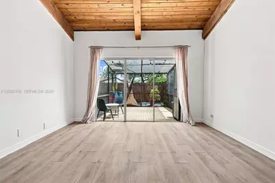 2221 Buttonwood Ave, Pembroke Pines, FL 33026 - Photo 10