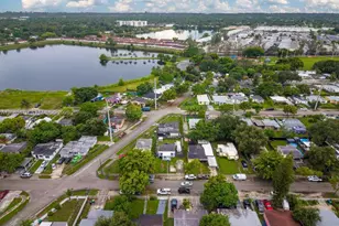 2020 Rutland St, Opa-Locka, FL 33054 - Photo 36