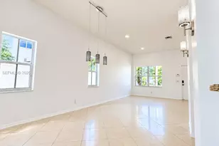 908 Tanglewood Cir, Weston, FL 33327 - Photo 16