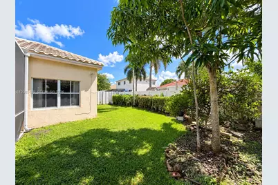 908 Tanglewood Cir #908, Weston, FL 33327 - Photo 34