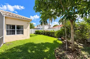 908 Tanglewood Cir, Weston, FL 33327 - Photo 34