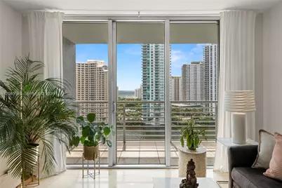 335 S Biscayne Blvd #1801, Miami, FL 33131 - Photo 2