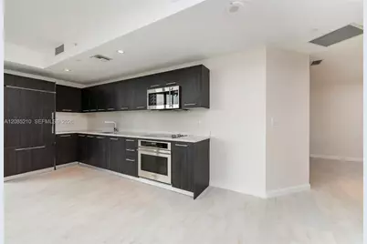 45 SW 9th St #1606, Miami, FL 33130 - Photo 16