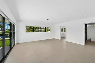 536 Hibiscus Dr, Hallandale Beach, FL 33009 - Photo 10