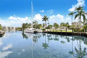 536 Hibiscus Dr, Hallandale Beach, FL 33009 - Photo 2