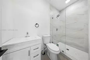 536 Hibiscus Dr, Hallandale Beach, FL 33009 - Photo 26