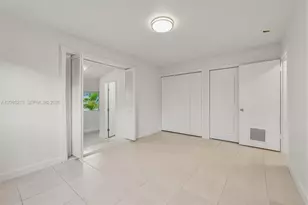 5820 NE 2nd Ave, Oakland Park, FL 33334 - Photo 10