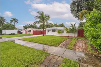 5820 NE 2nd Ave, Oakland Park, FL 33334 - Photo 22