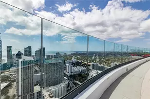 45 SW 9th St, Miami, FL 33130 - Photo 24