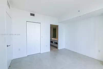 45 SW 9th St #3302, Miami, FL 33130 - Photo 12