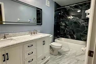 8655 N Southgate Shores Cir, Tamarac, FL 33321 - Photo 8