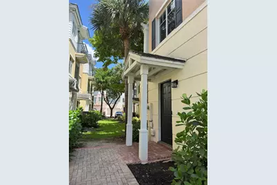 500 NW 39th Cir, Boca Raton, FL 33431 - Photo 2