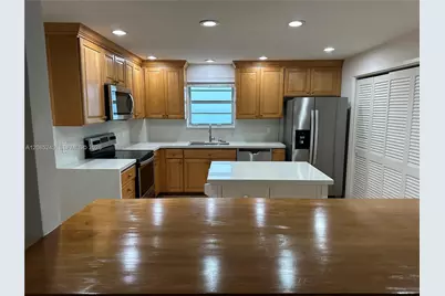5825 Collins Ave #5G, Miami Beach, FL 33140 - Photo 6