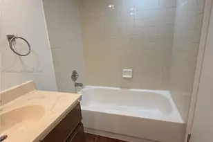 1712 NW 81st Way, Plantation, FL 33322 - Photo 10