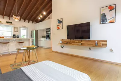 521 NE 68th St #1, Miami, FL 33138 - Photo 6