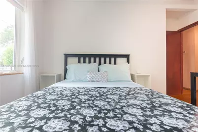 521 NE 68th St #1, Miami, FL 33138 - Photo 32