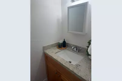 42 W 7th St #202, Hialeah, FL 33010 - Photo 14