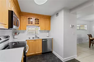 691 S Hollybrook Dr, Pembroke Pines, FL 33025 - Photo 6