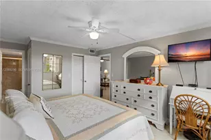691 S Hollybrook Dr, Pembroke Pines, FL 33025 - Photo 14