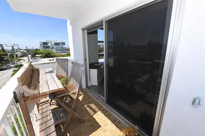 8305 Crespi Blvd #4D, Miami Beach, FL 33141 - Photo 12