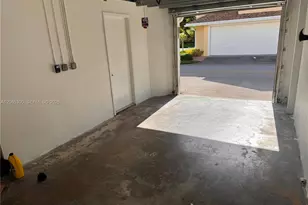 211 SW 95 Terrace, Pembroke Pines, FL 33025 - Photo 12