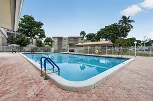1820 SW 81st Ave, North Lauderdale, FL 33068 - Photo 34